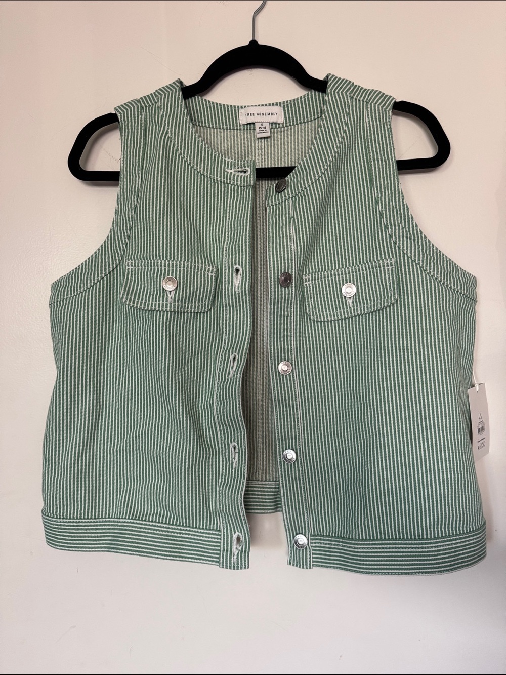 Free Assembly Green Sleeveless Striped Vest